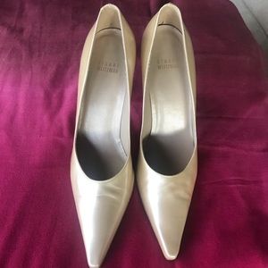Stuart Weizmann Plush high heel pumps. Size 8